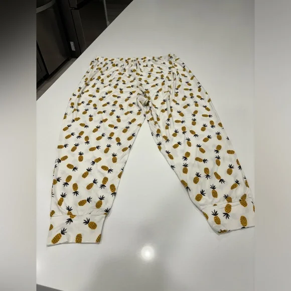 Old Navy pajama Mid-Rise Sunday Sleep Ultra-Soft Pajama Pants Pineapples Size L - Picture 3 of 10